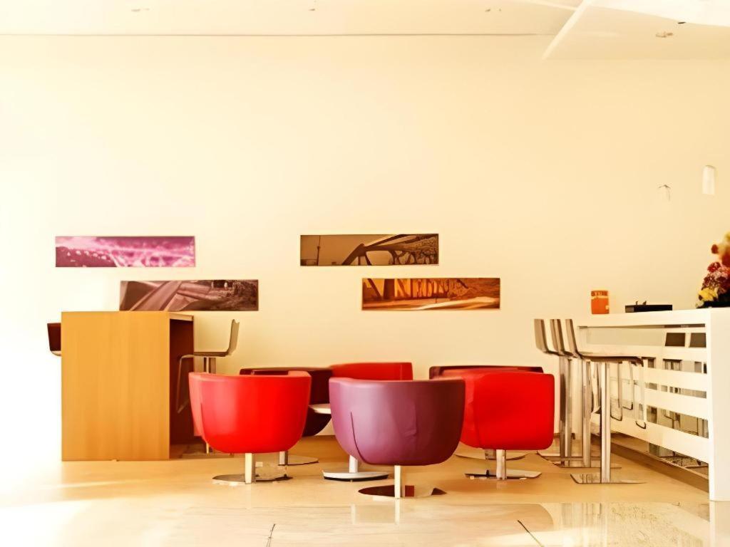 Ibis Styles Wuhan Optics Valley Square Hotel Exterior photo